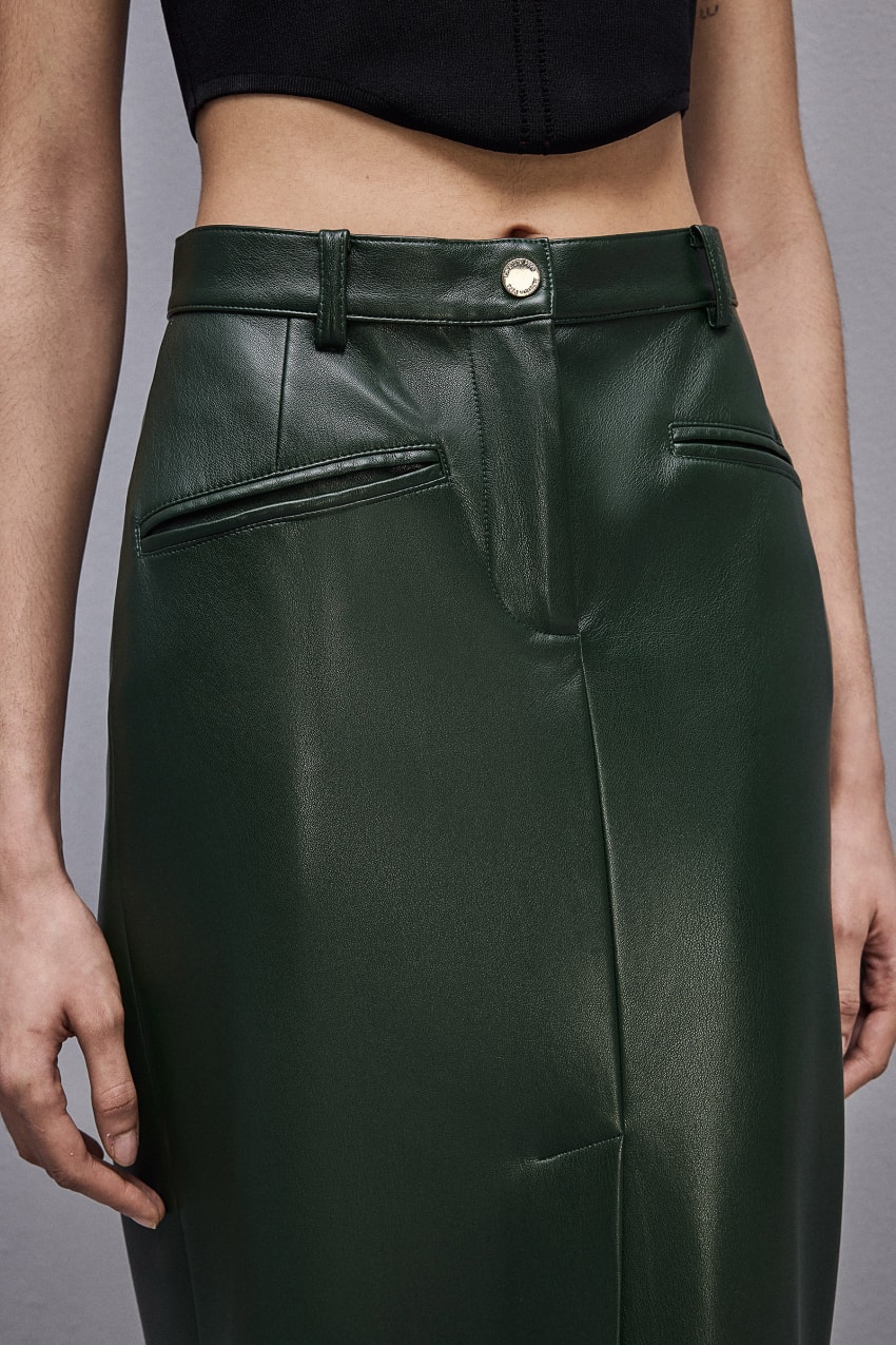 Patrizia Pepe Long Skirt In Coated Fabric Zielone | 8705OPLZU