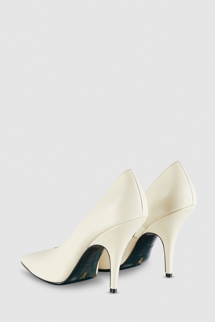 Patrizia Pepe Smooth Leather Pumps Beżowe | 0817OTNFK