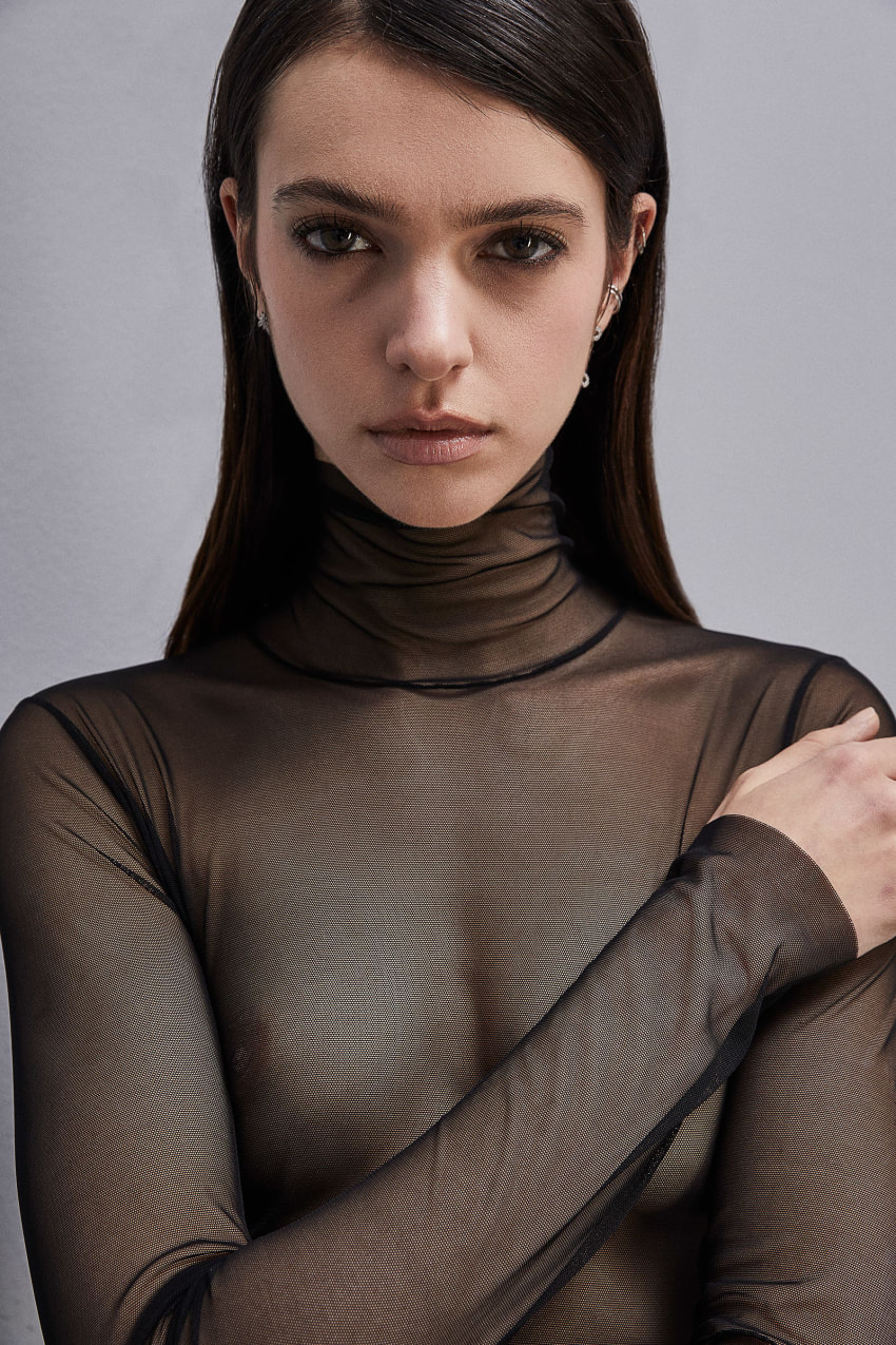 Patrizia Pepe Tulle Turtleneck Czarne | 2014JTHPB